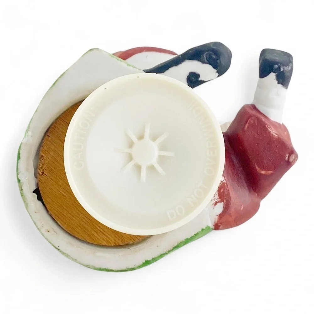 Vintage Porcelain Bisque Musical Clown Figurine - Plays Send In The Clowns​ - Picture 7 of 7